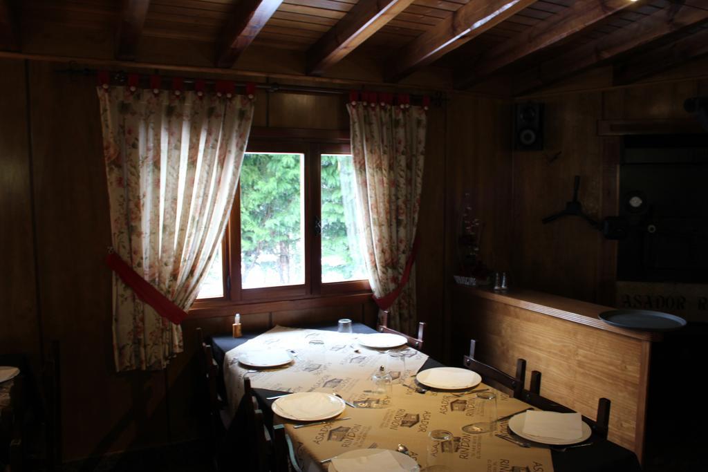 تينيو Hotel Asador Rindion المظهر الخارجي الصورة